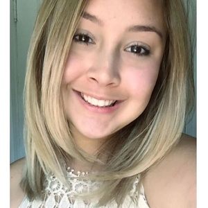 Meet your Posher, Lisa